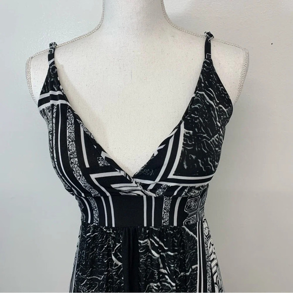 Maxi Dress Y2K Medium Empire V Neck‎ Black Print Spaghetti Strap Flowy Stretch - Picture 2 of 14
